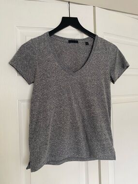 ATM Anthony Thomas Melillo Heather Gray V-Neck Tee